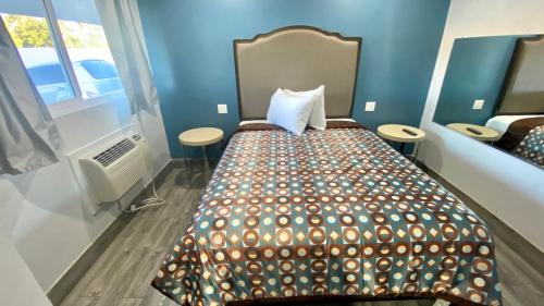 Compton Hotel | Dixie Motel