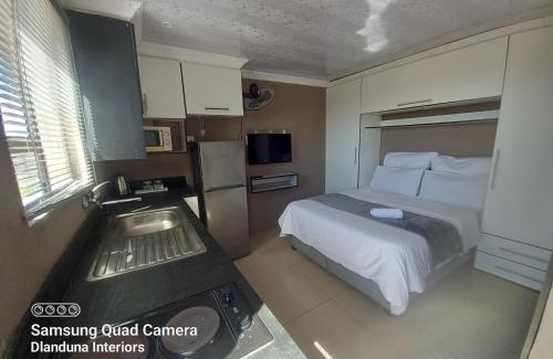 Saint Michael's on Sea House | Dlanduna GUEST House