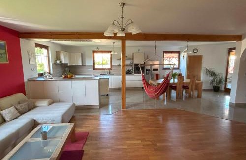 Golcuv Jenikov House | Dobčický dům