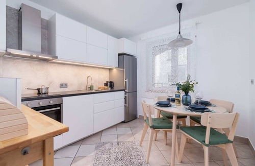 Krakow Apartment | Dobrego Pasterza 21A | Apartament z Parkingiem