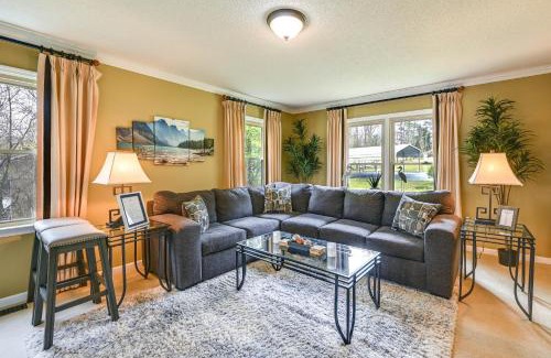 Roanoke Rapids House | Dock and Kayaks Lakefront Roanoke Rapids Home