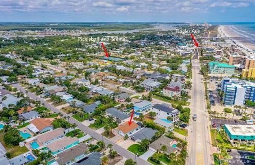 Horton Shores House | Dog Friendly and STEPS from the Ocean! Big Beach House with Pool, BBQ & Garage