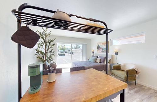 Evergreen Apartment | Dog Friendly condo with kitchen, patio & W/D - great location