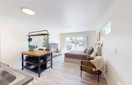 Evergreen Apartment | Dog Friendly condo with kitchen, patio & W/D - great location