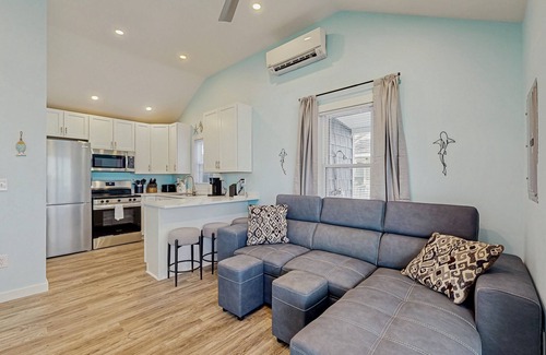 Ocean City Cottage | Dog-friendly cottage with pool, full kitchen, AC, porch, & outdoor shower