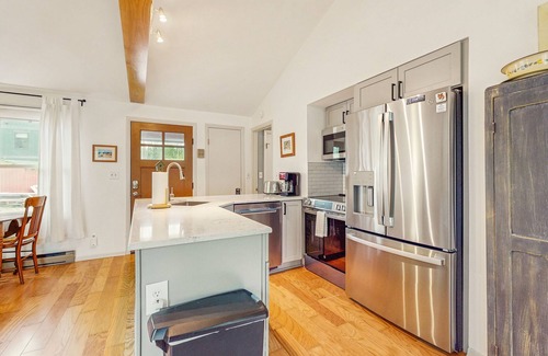 Lakeside House | Dog-friendly cottage with private beach, screened porch, wood fireplace & AC