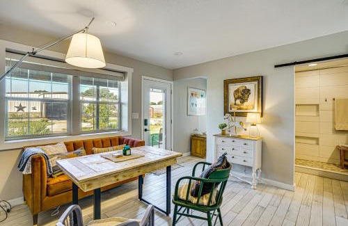 Reno House | Dog-Friendly Guest House on Horse Ranch in Azle!