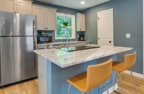 Mills River Apartment | Dog-Friendly Mills River Retreat Near Hiking!
