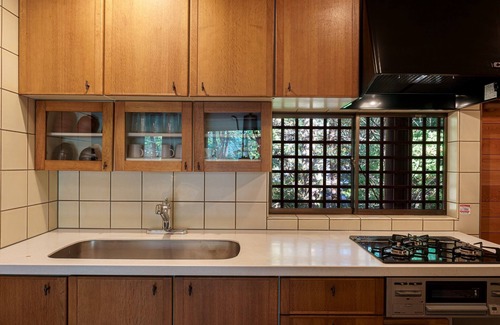 Futo House | Dogs are welcome as there is a dog run A rental villa surrounded by trees/Ito Shizuoka