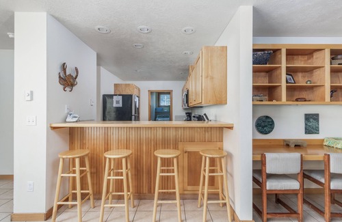 Shorepine Village House | Dogs OK! Lounge on the Large Deck, Play at the Beach Closeby or Enjoy the Views!