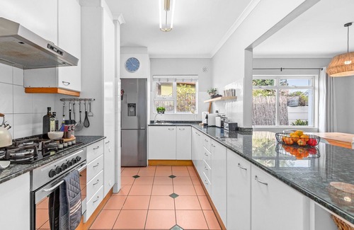 Sunset Beach House | Dolabella 63 - Three Bedroom House, Sleeps 5