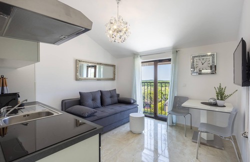 Mugeba Apartment | Dolce Vita Apartment 3 near Poreč