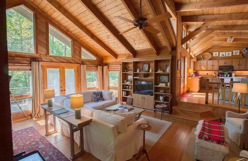 Highlands Hills House | "Dolly Lodge" - Private 2.5 Acres/Mid-Century Architecture