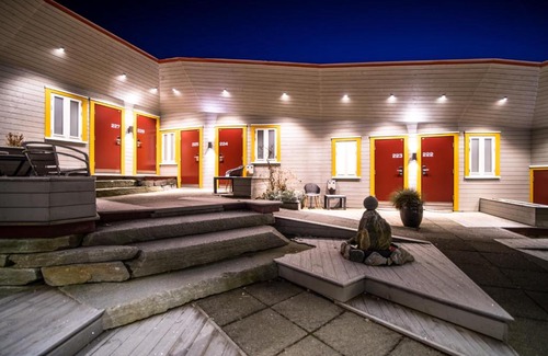 Hitra Hotel | Dolmsundet Hotell Hitra
