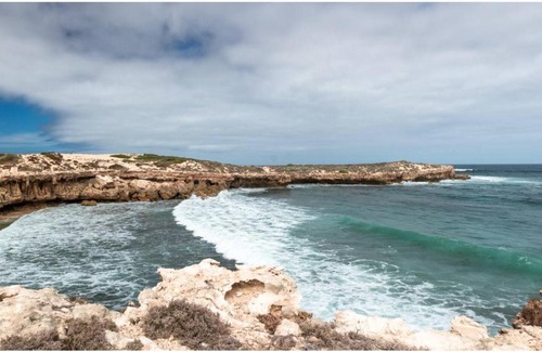 Wright House | Dolphin Eco-Pet Friendly 5 bedrooms Venus Bay