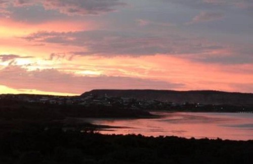 Wright House | Dolphin Eco-Pet Friendly 5 bedrooms Venus Bay