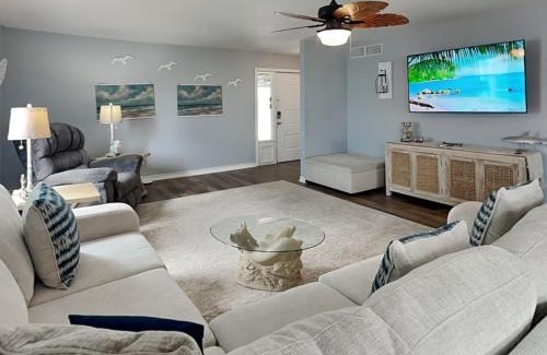 City-by-the Sea House | Dolphin Paradise