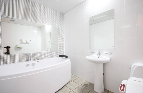 Gwangsan-gu Hotel | Dom Hotel