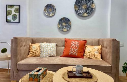Pali Hill Apartment | Dom Lucia 201 Quiet and Cozy 1 BHK Bandra Ocean Side WIFI
