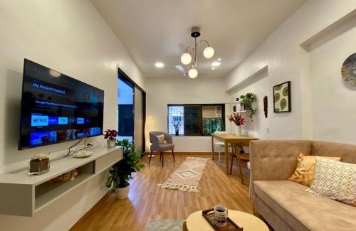 Pali Hill Apartment | Dom Lucia 201 Quiet and Cozy 1 BHK Bandra Ocean Side WIFI