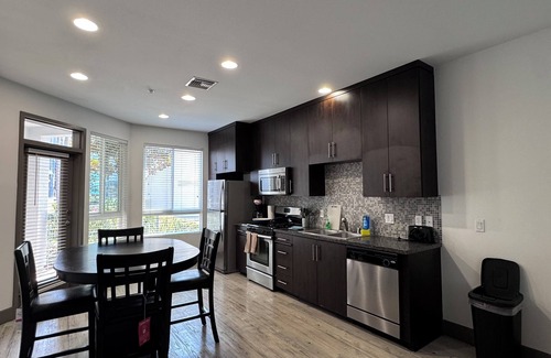 Kearny Mesa Apartment | Domain San Diego: Chic 1BR Apartment in Sunny Kearny Mesa
