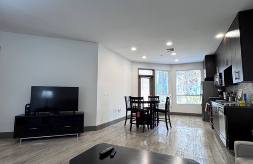 Kearny Mesa Apartment | Domain San Diego: Chic 1BR Apartment in Sunny Kearny Mesa
