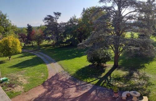 Ouches Bed & Breakfast | DOMAINE BERENGUER