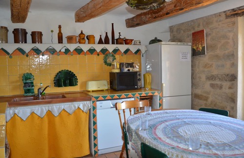 Castellet-les-Sausses Cottage | Domaine du Fâ: "l'école" self-catering cottage with panoramic view