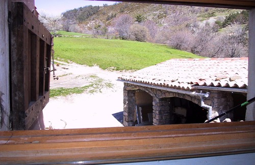 Castellet-les-Sausses Cottage | Domaine du Fâ: "l'école" self-catering cottage with panoramic view