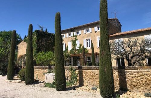Entraigues-sur-la-Sorgue House | Domaine de la Dragonette Mas from the 18th century in the heart of Provence- Lubéron-Avignon