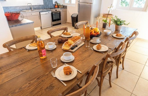 Issirac House | Domaine de Coulon, Maison Cornillon