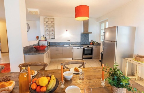 Issirac House | Domaine de Coulon, Maison Cornillon
