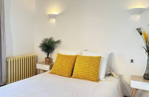 Saint-Jurs Bed & Breakfast | Domaine de La Blache-l'amandier