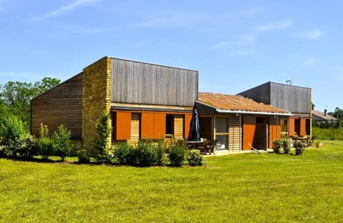 Sorges-et-Ligueux-en-Perigord Villa | Domaine des Bories * - House Chai 6 Rooms 13/17 People