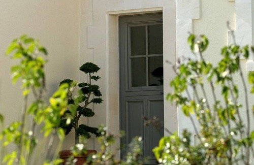 Chalais House | Domaine Du Grand Tourtre