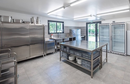 Teloche Bed & Breakfast | Domaine up to 32p, Le Mans 24-hour racetrack, next to Mulsanne bend