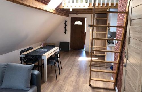 Warpuny Apartment | Domek na Mazurach Apartamenty nad jeziorem Warpuny