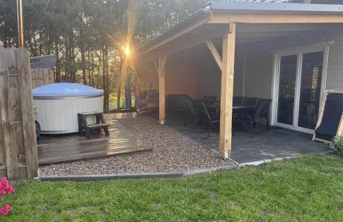 Sulecki Borek House | Domek Oliwkowy Balia z Jacuzzi KASZUBY