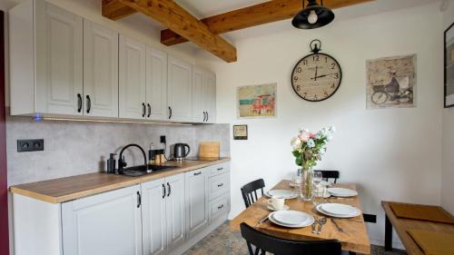 Debina House | Domek Pogodny Rowy Szachulcowa 4a