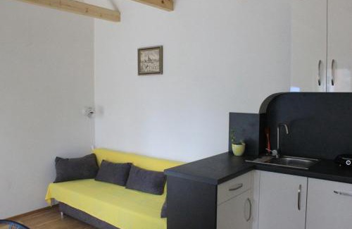 Zbraslav Apartment | Domek Praha - Zbraslav, u zámku