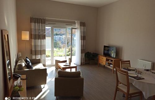 Perignat-les-Sarlieve Apartment | Domitys - Le Manoir