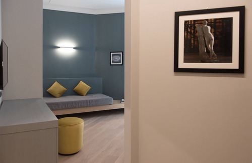 Rione XIV Borgo Apartment | Domus Alberico - Vatican (up to 28 people)