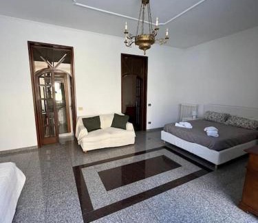 Rione XVIII Castro Pretorio Apartment | Domus Pretorio