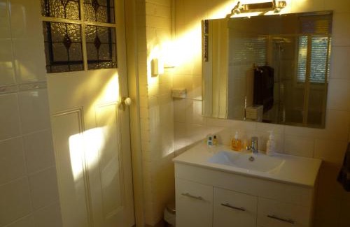 Castle Forbes Bay Bed & Breakfast | Donalea Bed and Breakfast & Riverview Apartment