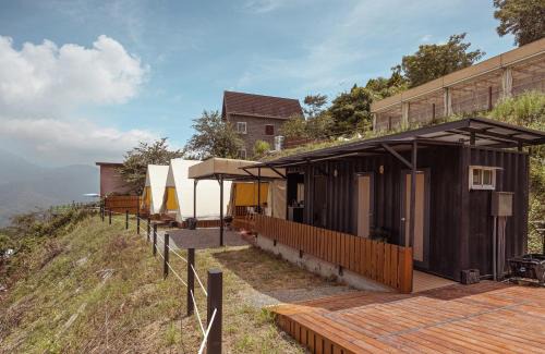Ren'ai Other | Donato Glamping