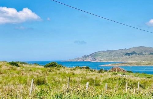 Lettermacaward House | Donegal Beach Cottage with Sea Views, sleeps six