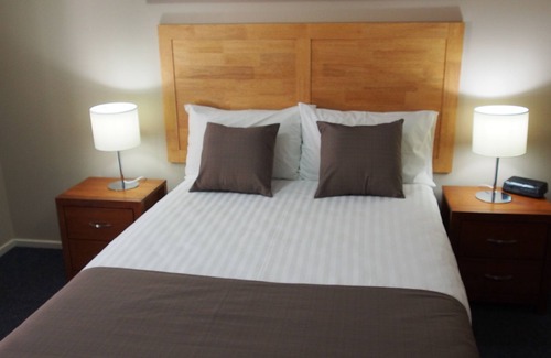 Dongara Hotel | Dongara Hotel Motel