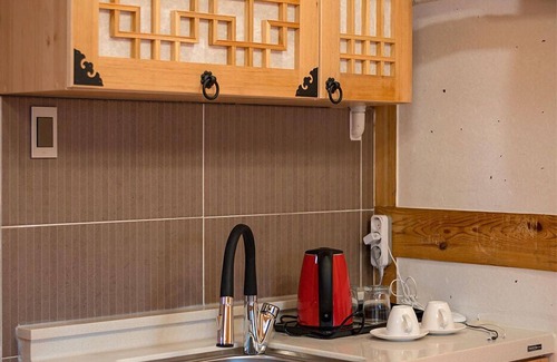 Donghae Condo | Donghae Hanok Donganjae