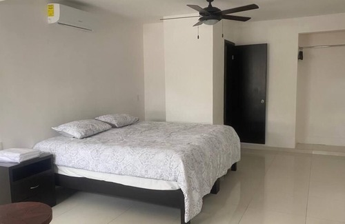 Colonia Adolfo Lopez Mateos Apartment | DONNA'S APARTMENT LOCATED 7 BLOCKS FROM THE FERRY