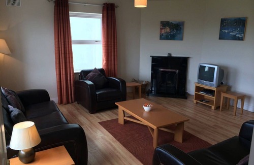 Doolin Cottage | Doolin Village L07 - a two story that sleeps 6 guests in 3 bedrooms